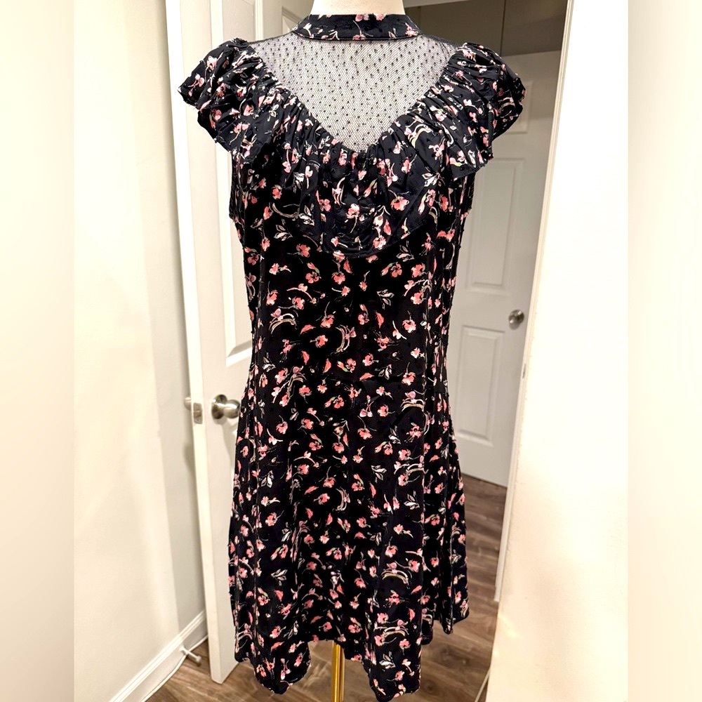 En Crème Black Floral Dress with Lace & Ruffle Detail – Size S